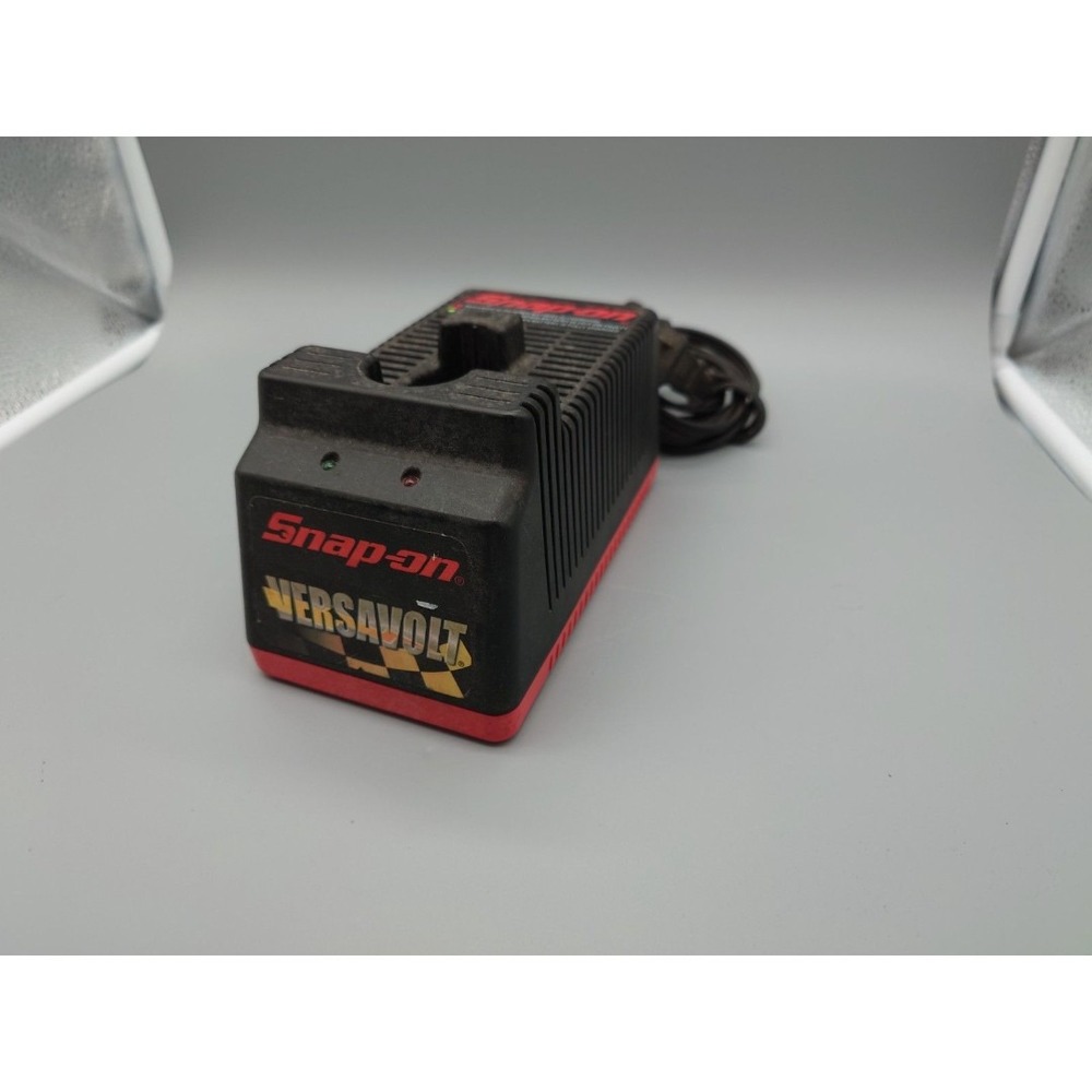Snap-on Versavolt Battery Charger [GNH021046]